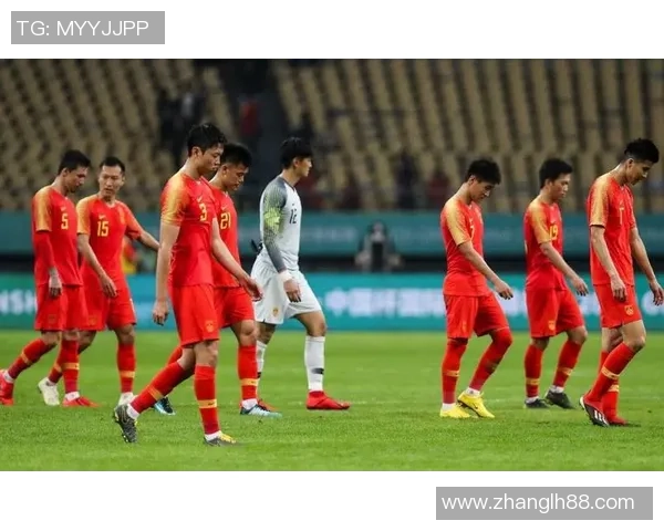 杭州足球队个人能力引发热议球迷对球员表现的不同看法